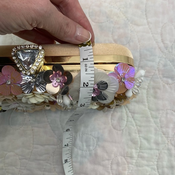 Floral Beaded Embellished Cream and Pink Clutch with Gold handle and chain. - Picture 15 of 16